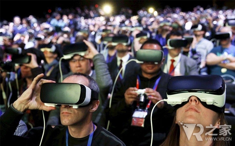 移动VR产品蓄势待发，2017年VR市场随时反弹